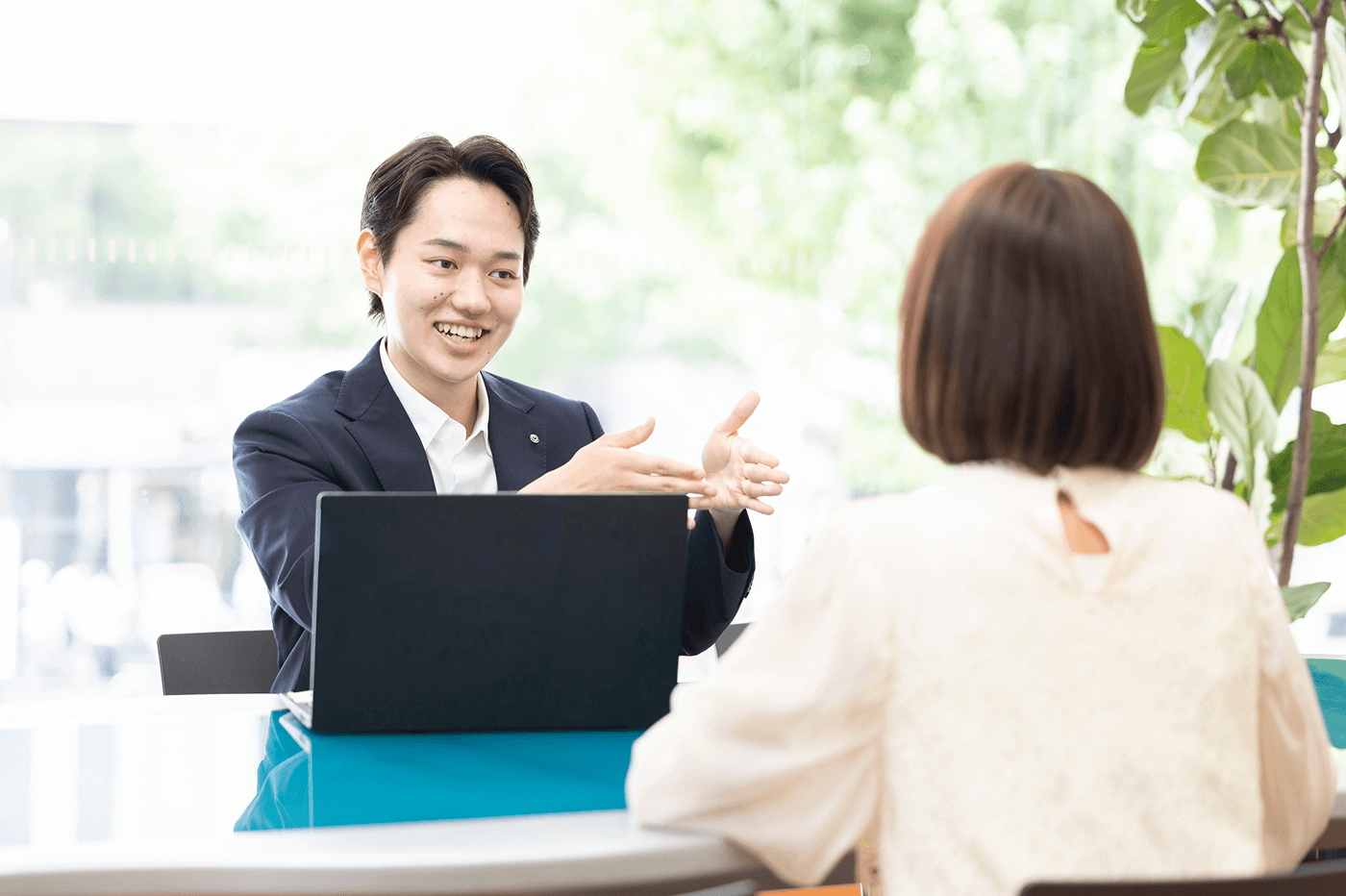 01 千修に入社するまで「営業×クリエイティブ、その両方に携わりたい」 のイメージ